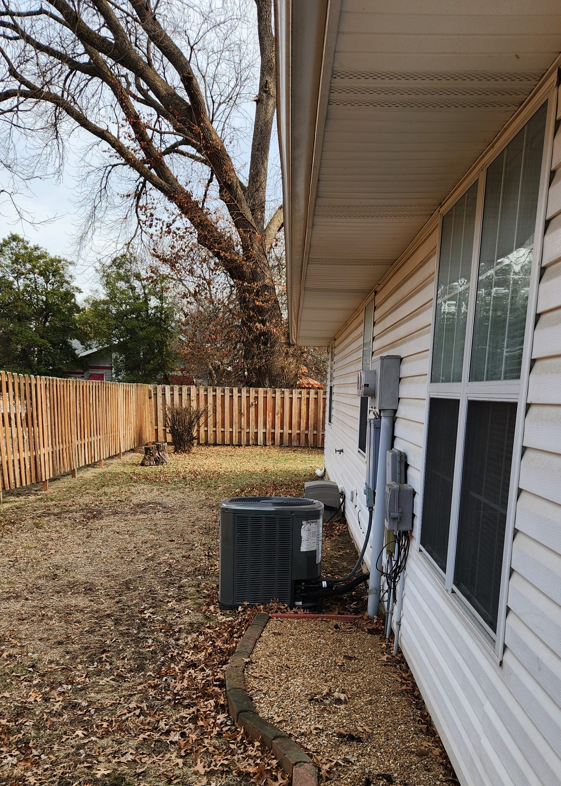 112 N 4th pics-Outside 2.jpg